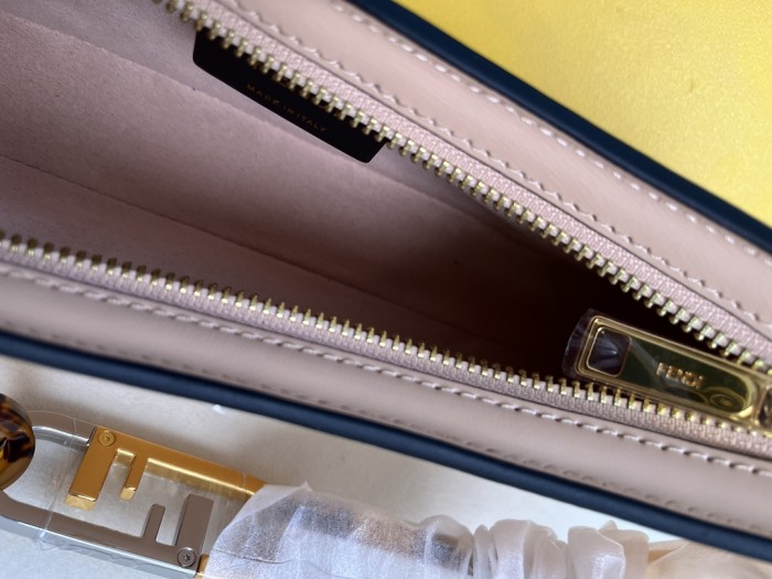 handbags FENDI 225 size:32*11*5cm