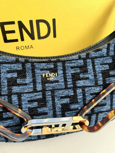 handbags FENDI 225 size:32*11*5cm