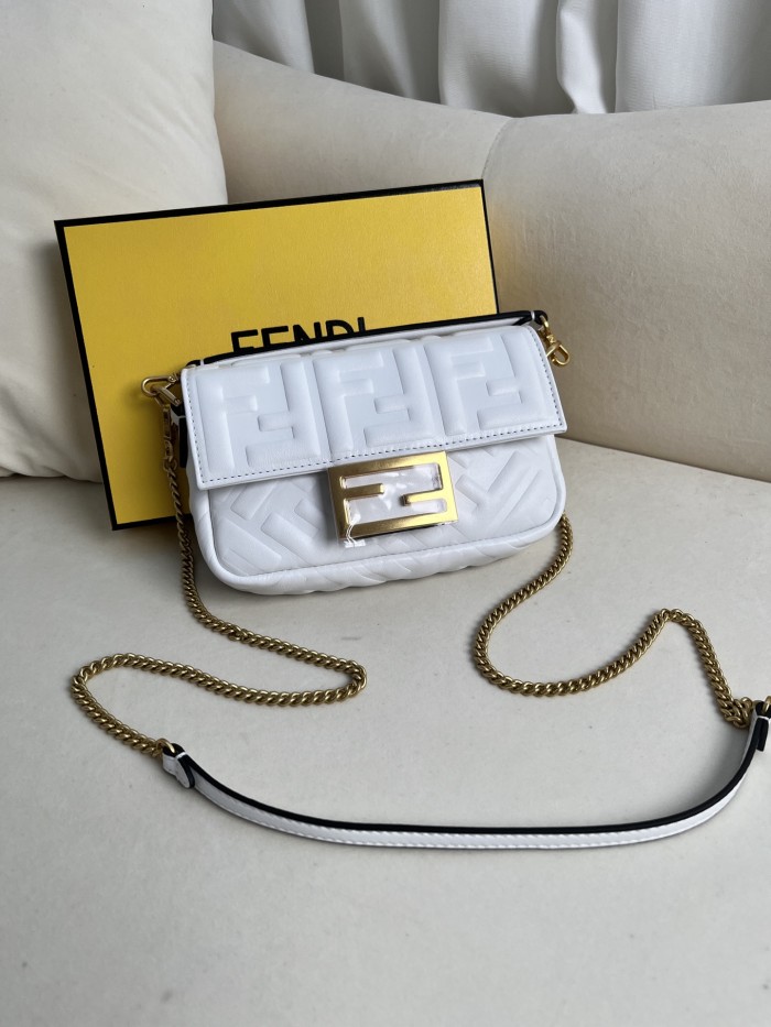 handbags FENDI 212 size:19*11.5*4cm
