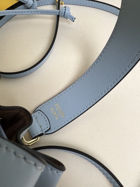 handbags FENDI 226 size:12*18*10cm