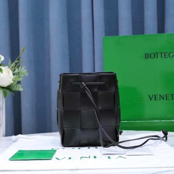  Handbags Bottega Veneta 6612 size:19 cm