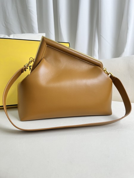 handbags FENDI 209 size:32.5*15*23.5cm