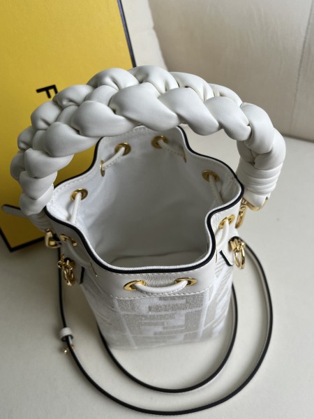 handbags FENDI 038 size:12*18*10cm