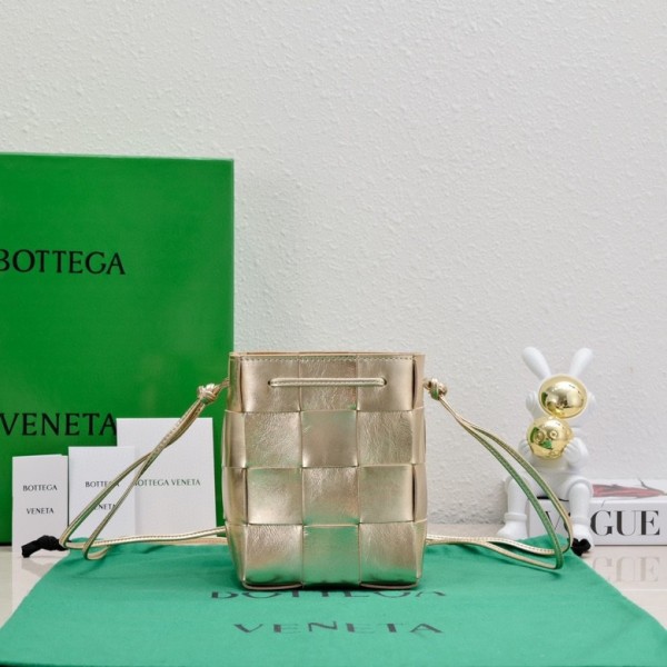  Handbags Bottega Veneta 6612 size:19 cm