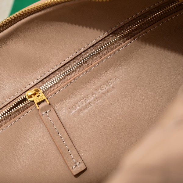  Handbags Bottega Veneta Arco 6698# size:40*48*16 cm