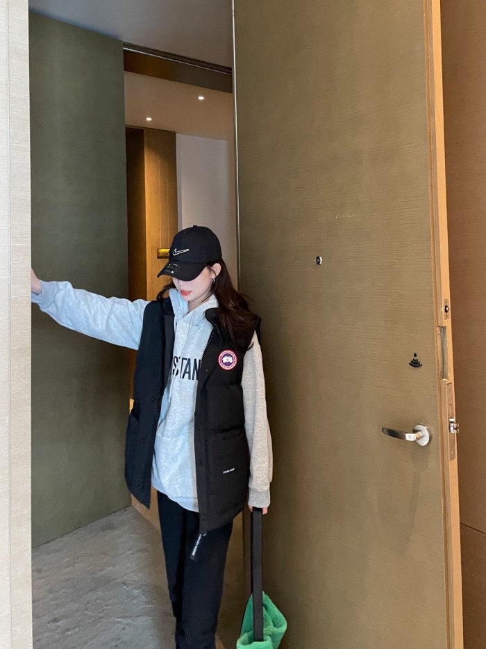 Clothes Canada goose 16