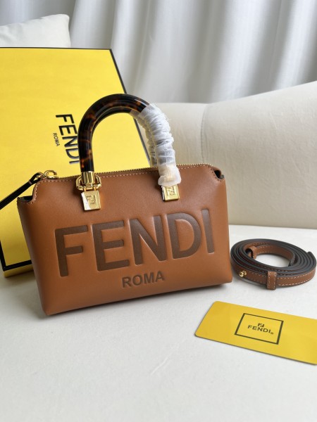 handbags FENDI 8BS067 size:20.5*12*9cm