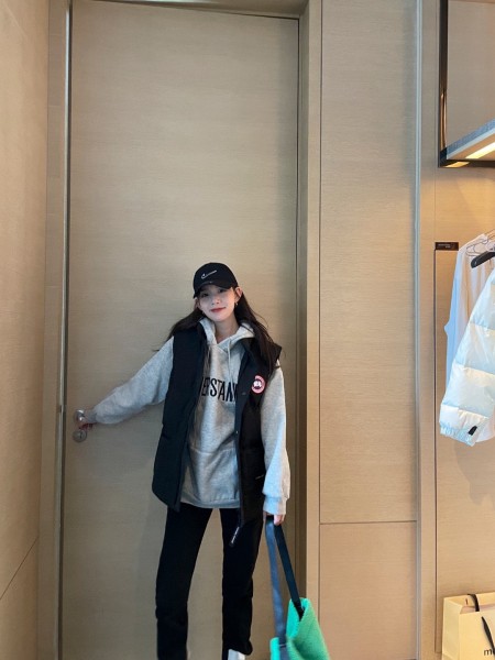 Clothes Canada goose 16