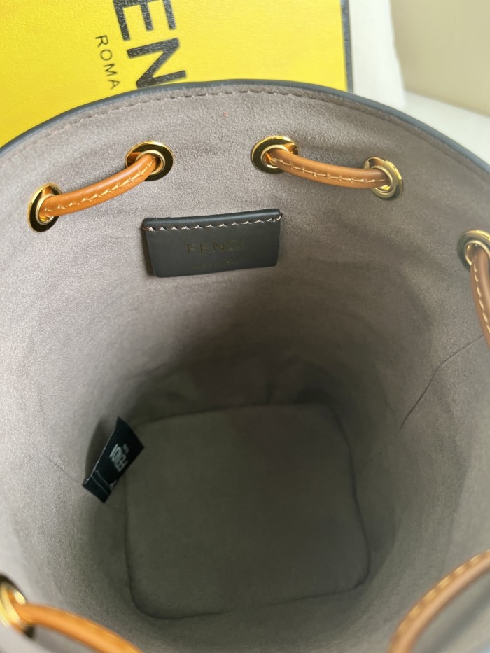 handbags FENDI 226 size:12*18*10cm