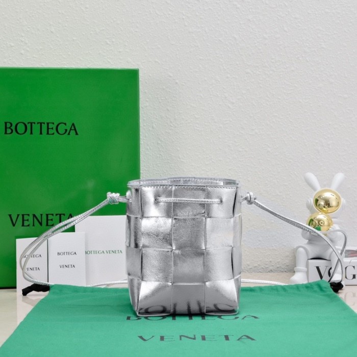  Handbags Bottega Veneta 6612 size:19 cm