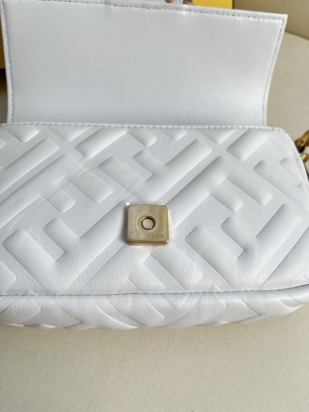 handbags FENDI 212 size:19*11.5*4cm
