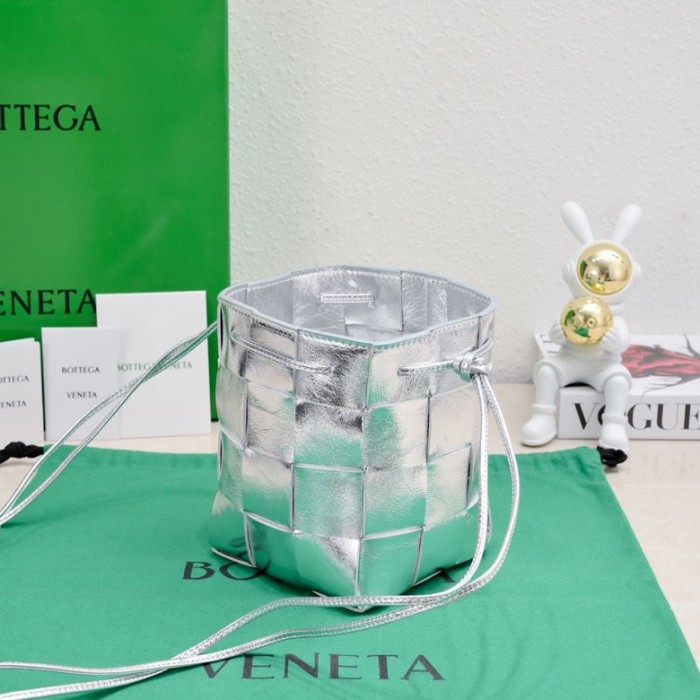  Handbags Bottega Veneta 6612 size:19 cm