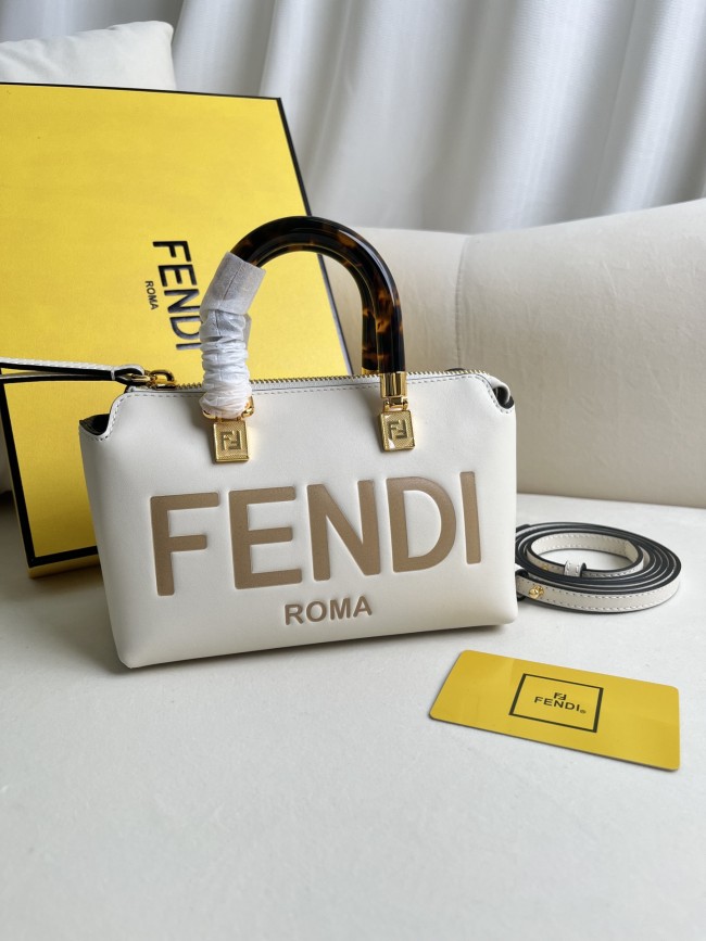 handbags FENDI 8BS067 size:20.5*12*9cm