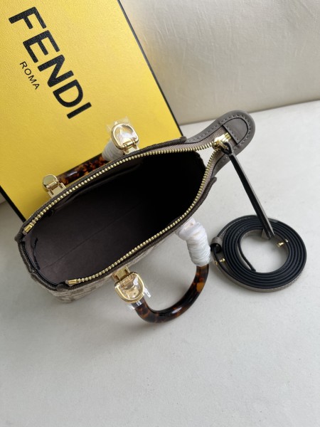 handbags FENDI 228 size:20.5*12*9cm