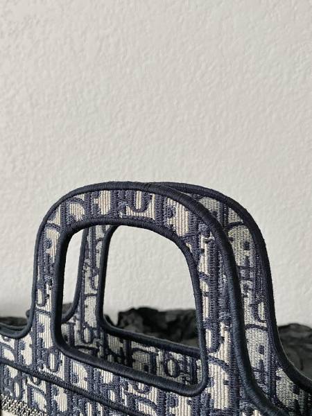  Handbags Dior Book Tote 8001 size:23*17*11 cm