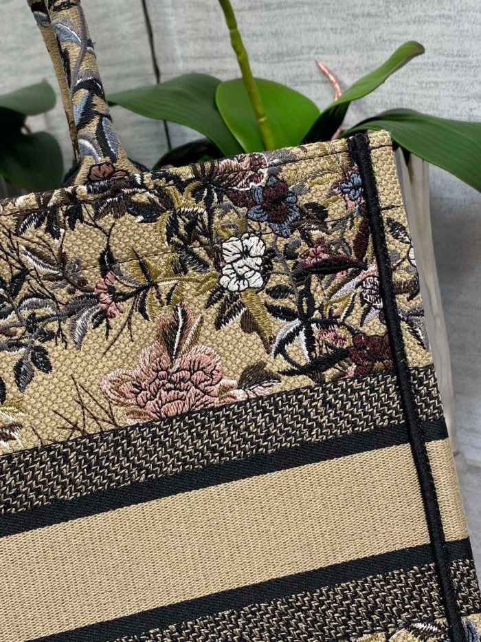  Handbags Dior Book Tote 8001 size:36*28*22 cm