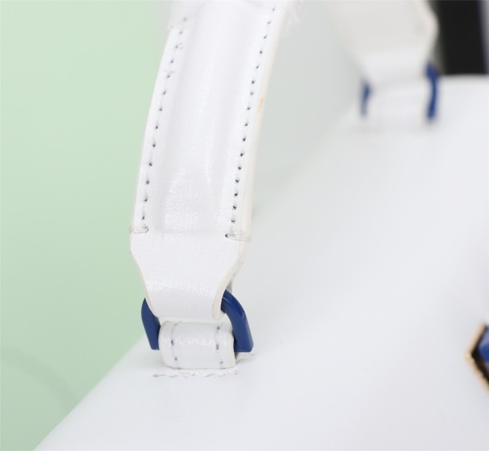 handbags OFF-White 584（6550970）size:22*15*7cm