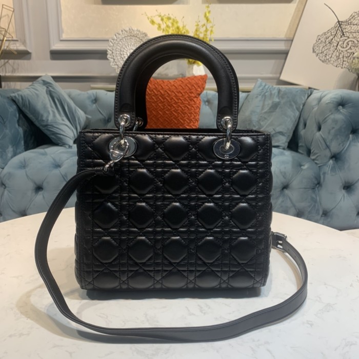  Handbags Lady Dior 6605 size：24*12*20 cm