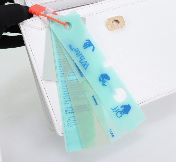 handbags OFF-White 584（6550970）size:22*15*7cm