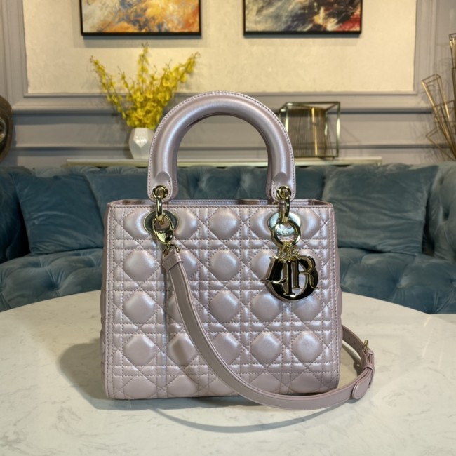  Handbags Lady Dior 6605 size：24*20*11 cm