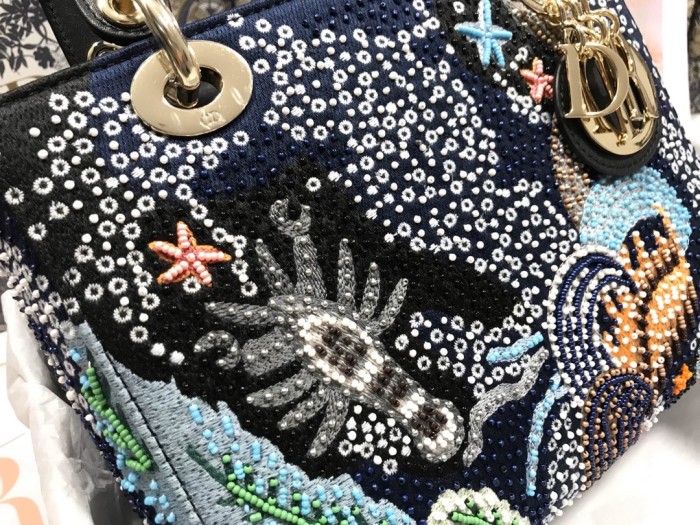  Handbags Lady Dior Mo565 size:24*20*11 cm