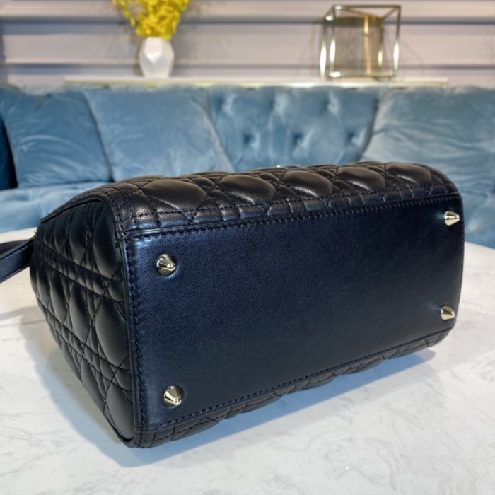  Handbags Lady Dior 6605 size：24*20*11 cm