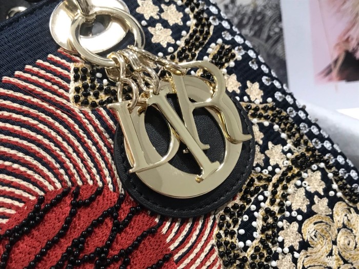  Handbags Lady Dior Mo565 size:24*20*11 cm