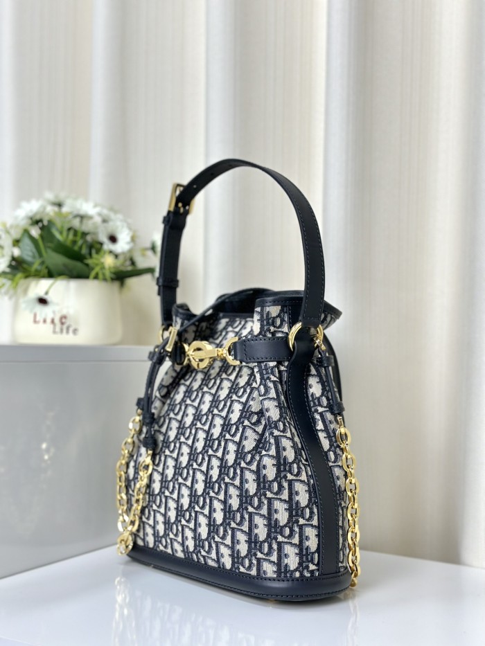  Handbags Dior M2271 size：24*10*24.5 cm