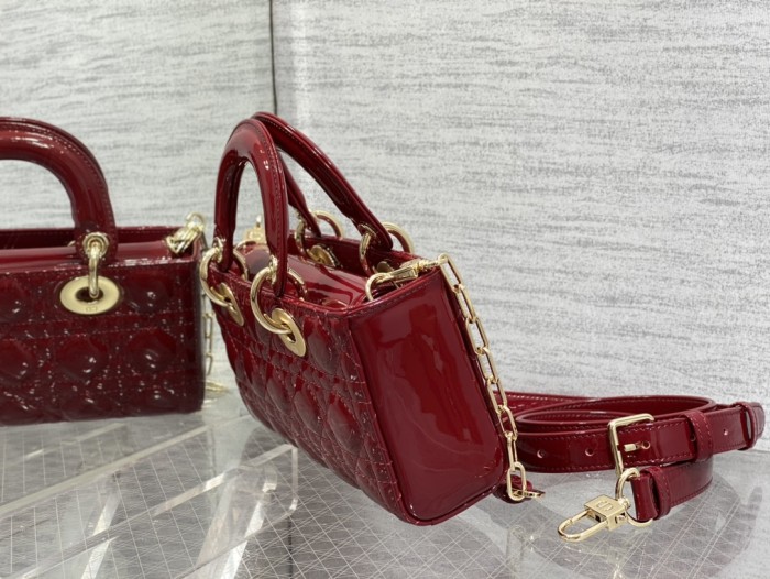  Handbags Dior 9240 size：22*6*12 cm