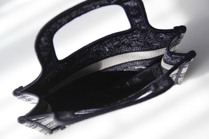  Handbags Dior Book mini Tote 8001 size:22.5*24*8 cm