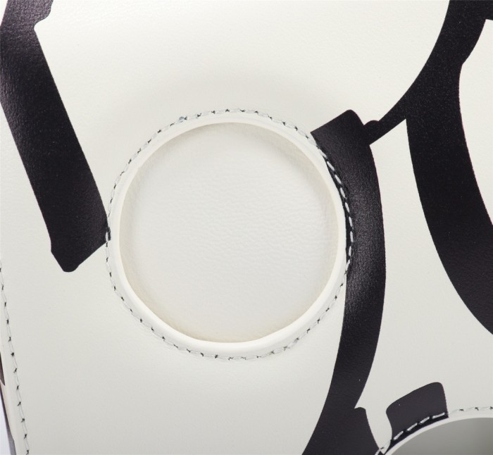 handbags OFF-White 556（6558790）size:20*15*7cm