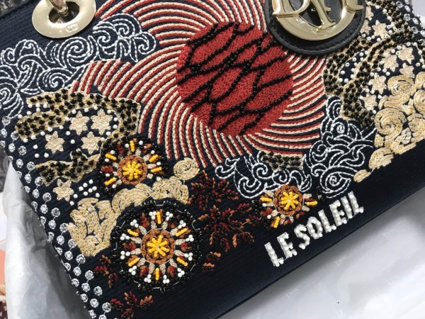  Handbags Lady Dior Mo565 size:24*20*11 cm