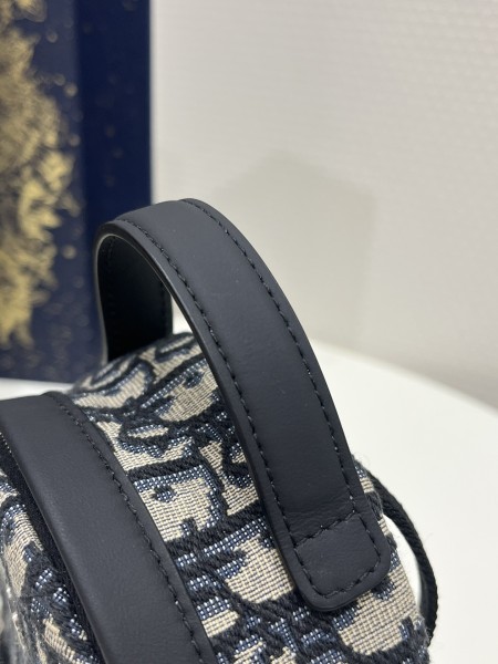  Handbags  Dior 9018 size：24*10*16 cm