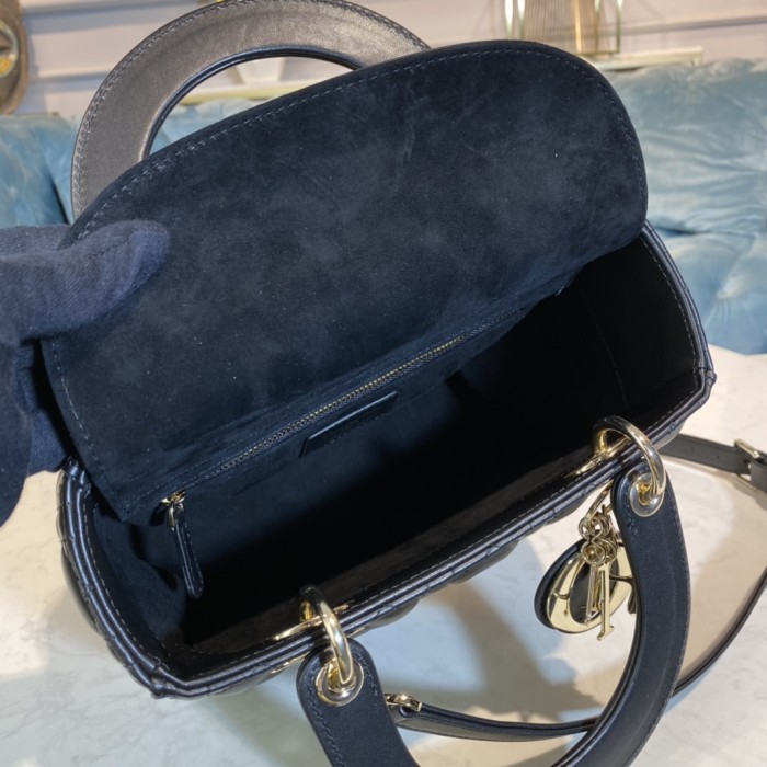  Handbags Lady Dior 6605 size：24*20*11 cm