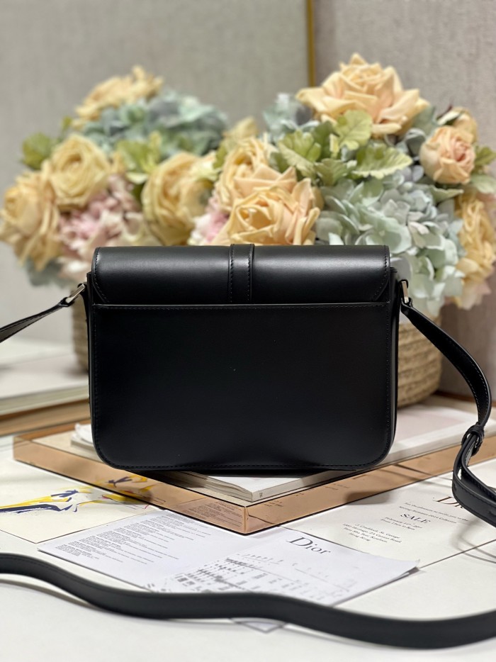  Handbags Dior M24 051 size：23.5*17*6.5 cm