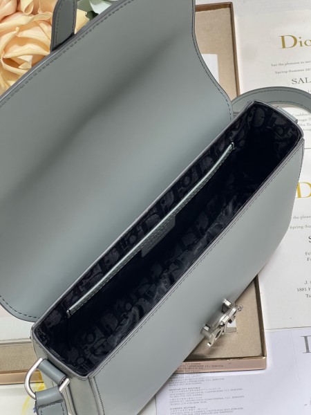  Handbags Dior M24 051 size：23.5*17*6.5 cm