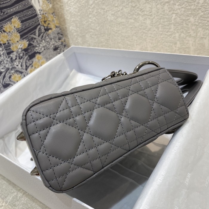  Handbags Lady Dior 6604 size：20 cm