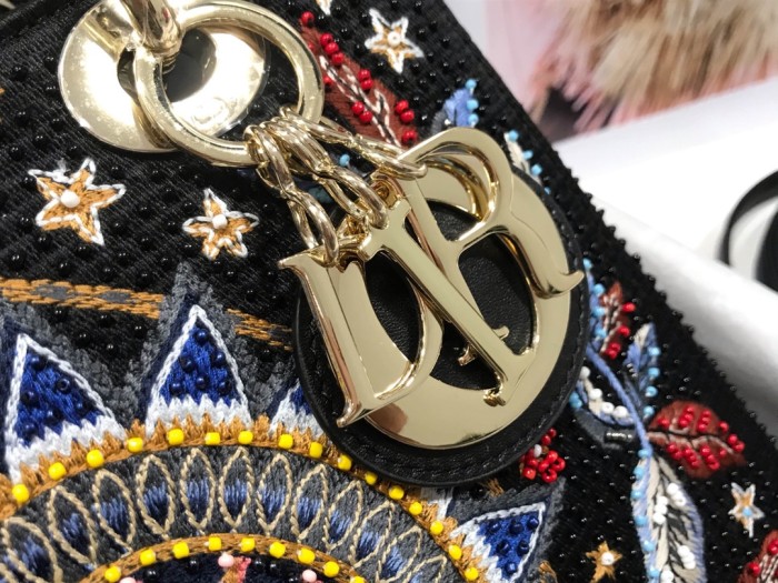  Handbags Lady Dior Mo565 size:24*20*11 cm