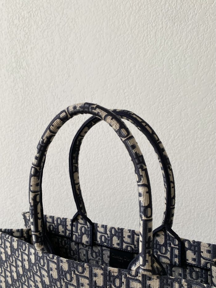  Handbags Dior Book Tote 8001 size:41.5*35*18 cm