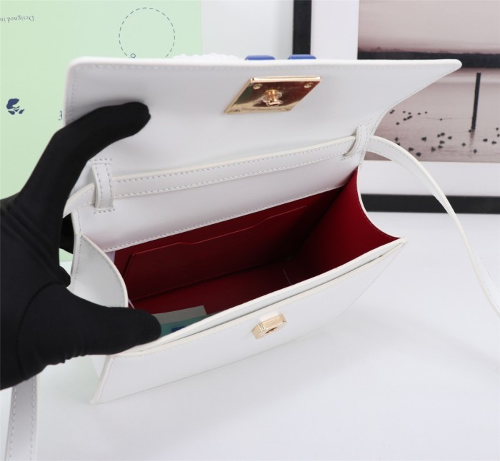 handbags OFF-White 584（6550970）size:22*15*7cm