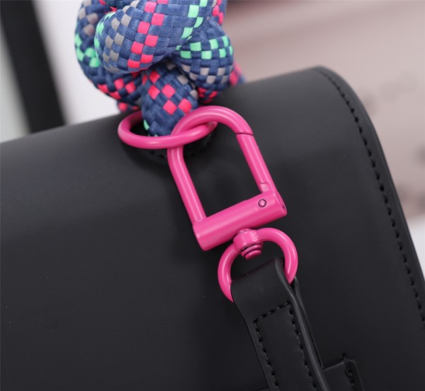 handbags OFF-White 581（6885970）size:25*19*10cm