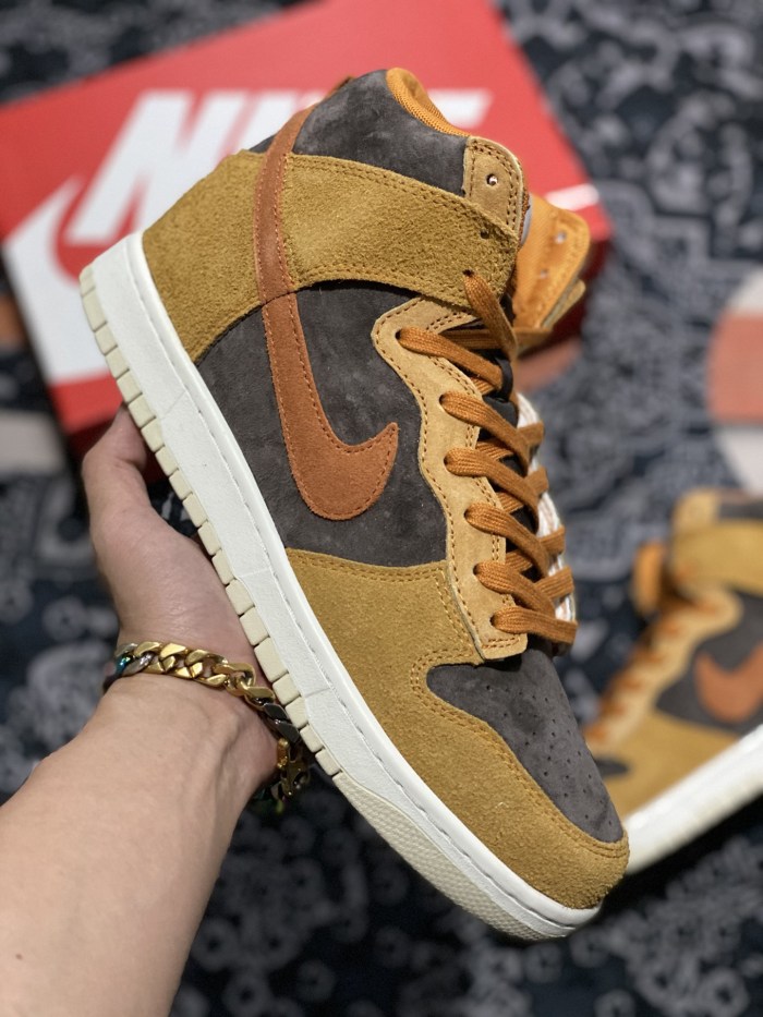Nike Dunk High PRM Dark Russet