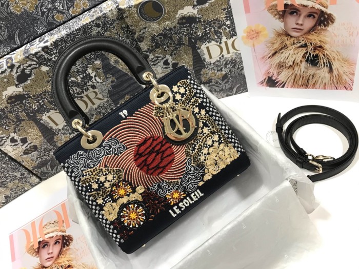 Handbags Lady Dior Mo565 size:24*20*11 cm