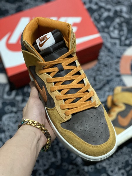Nike Dunk High PRM Dark Russet
