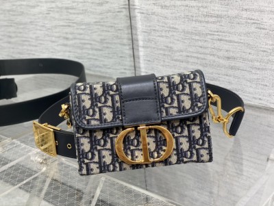  Handbags 𝐃!𝐨𝐫 𝐌𝐨𝐧𝐭𝐚𝐢𝐠𝐧𝐞 9208 size：17.5*115*5 cm