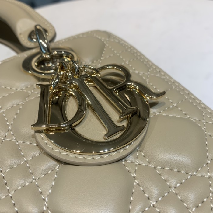  Handbags Lady Dior 6605 size：24*12*20 cm