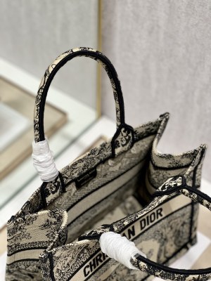  Handbags Dior Tote 8001 size:36*18*26 cm