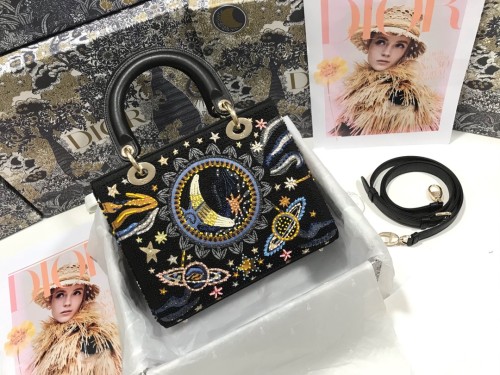  Handbags Lady Dior Mo565 size:24*20*11 cm