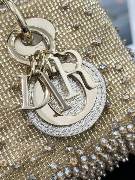  Handbags Lady Dior S0910 size:16*9*5 cm