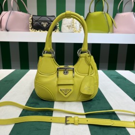  Handbags Prada PRADA PASSAVELA  1BA381 size:23x16x9 cm